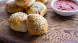 2014-08-04-pizza-bombs-9-680x384